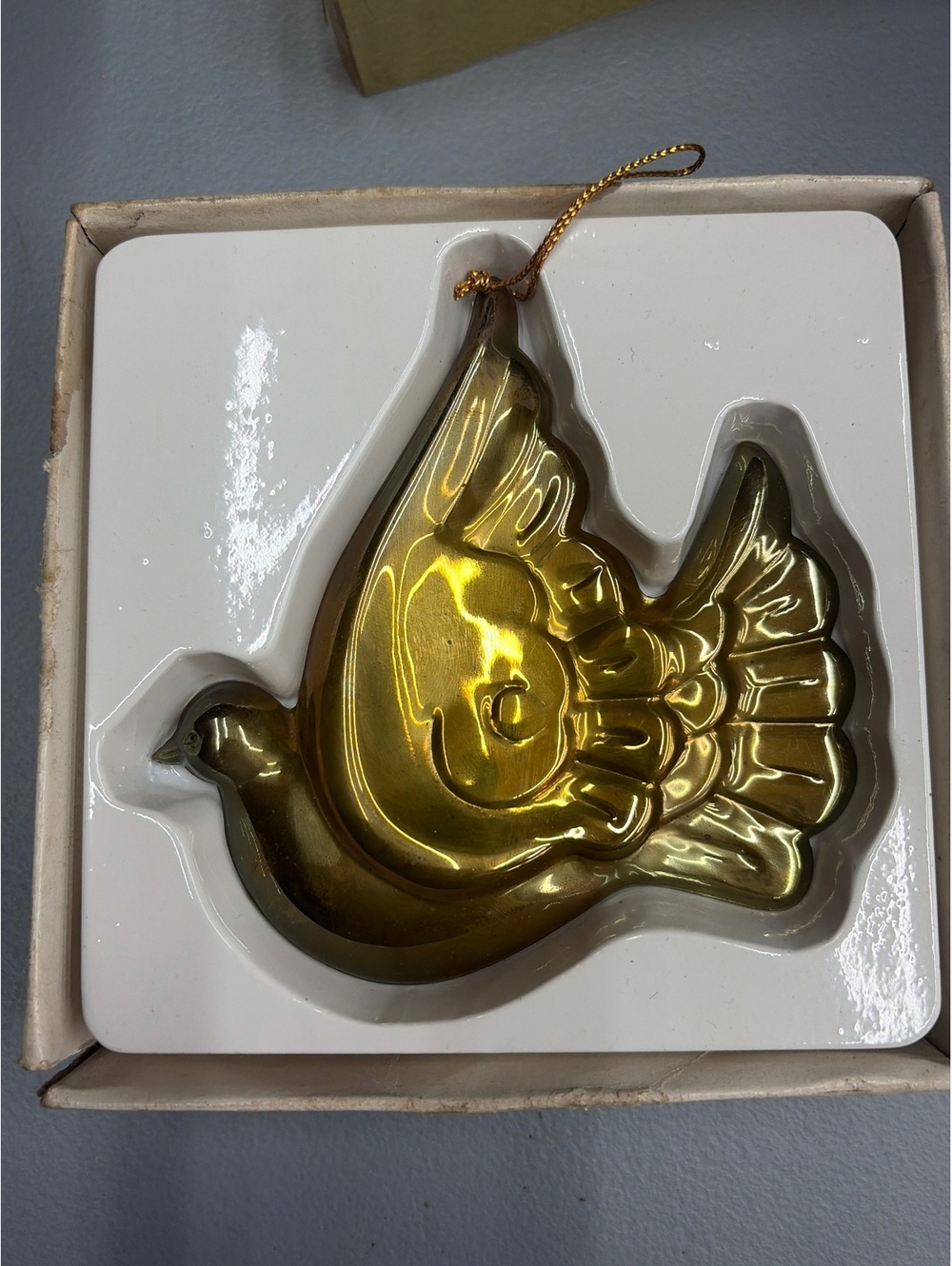 Silvestri vintage MCM Design Brass Bird Christmas Gold Dove Partridge Ornament